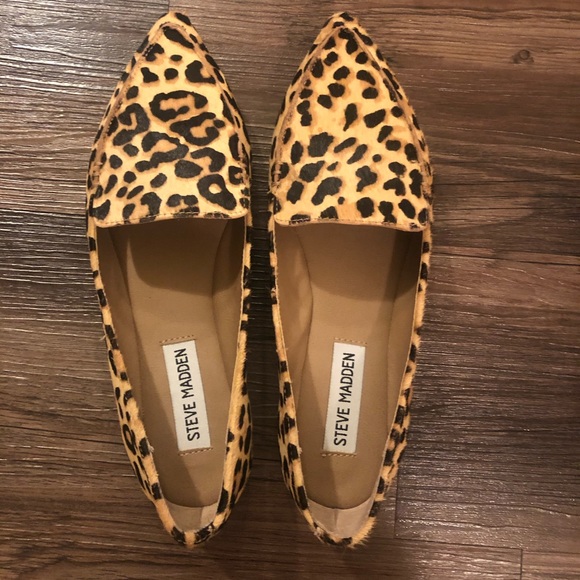 Steve Madden Shoes - Steve Madden pointed flats